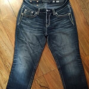 Beautiful Miss Me Signature Cuffed Capri Jeans